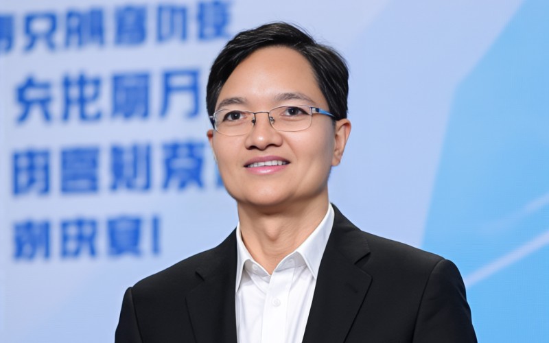 馮云喬，11月新動向與未來展望——科技創(chuàng)新與社會責(zé)任的全面探索